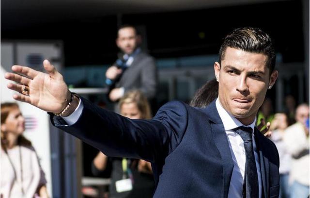 英超积分榜：阿森纳5分领跑切尔西掉第4 曼联赢球可升5（英超最新积分：阿森纳领先5分，切尔西跌至第4，曼联若赢可升第5）