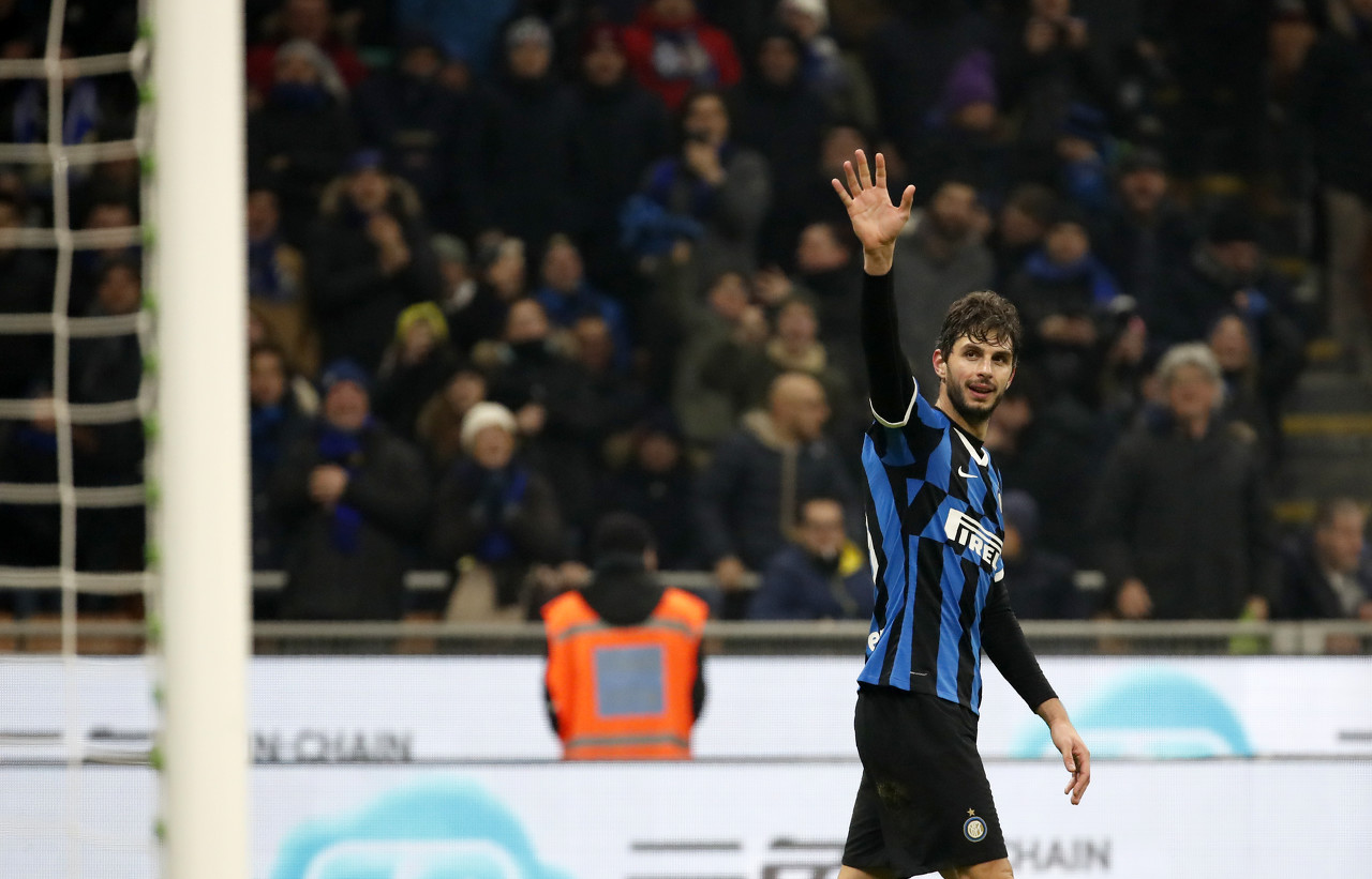 记者：纽卡正密切关注莱斯特城外租球员哈努斯，水晶宫也有意