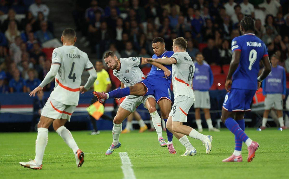 内马尔达成桑托斯150球里程碑，排名队史射手榜第11