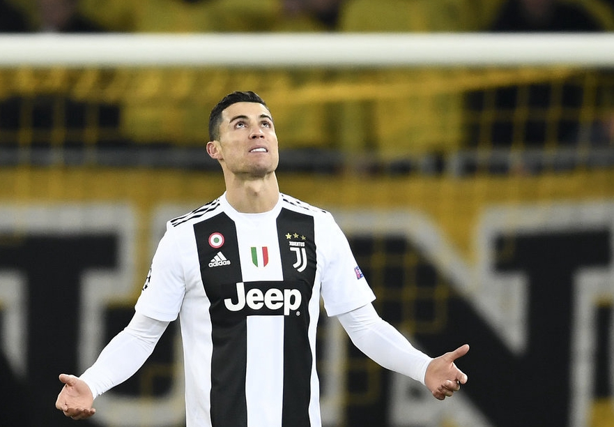 本赛季东契奇缺席时里夫斯场均41+10+5，湖人3胜1负