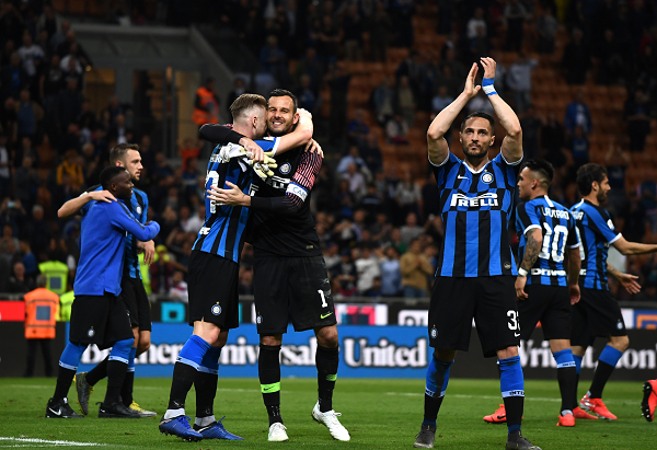 神户主帅：申花球员个人能力非常突出，反击和高球都很有威胁（神户主帅：申花球员个人能力出众，反击与高空球威胁十足）