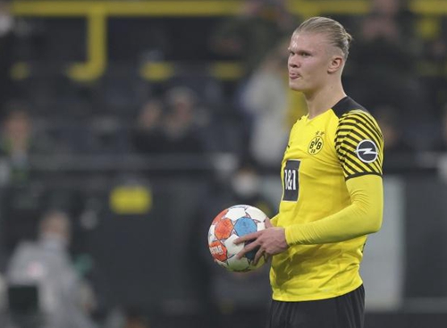 河南队本赛季通过定位球总计打入29球，位列中超所有球队之首（河南队本季定位球斩获29球，居中超第一）