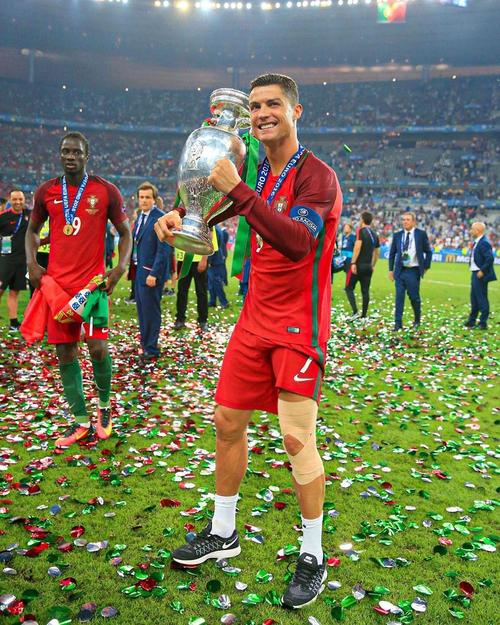 28岁樊振东被催婚！生涯黄金期与人生大事陷两难抉择