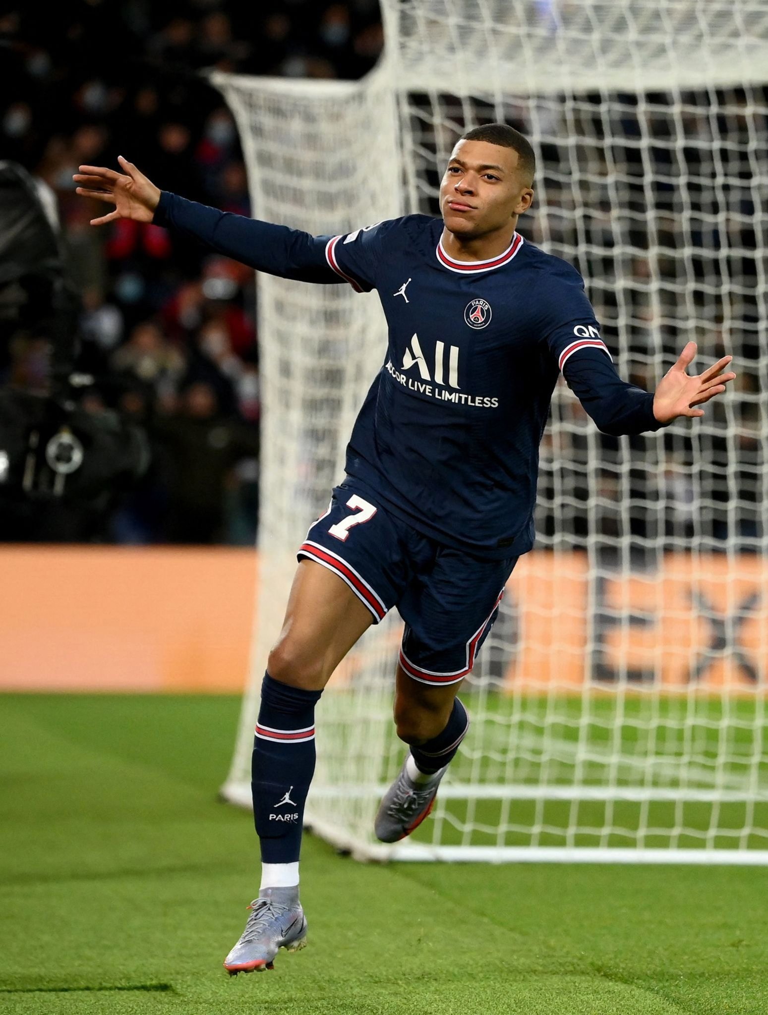 西班牙客战格鲁吉亚：费兰、梅里诺、库巴西首发，KK出战