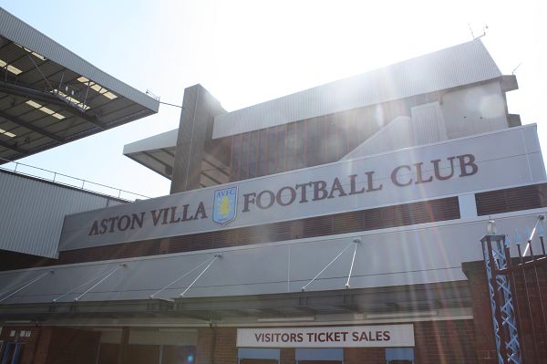 足球国足青训成果显现，小将成多队抢手货