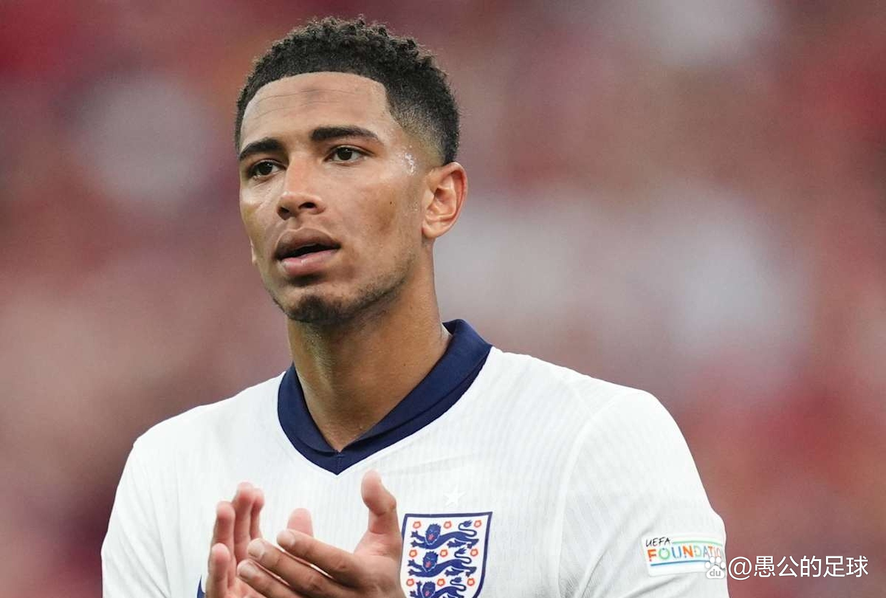 泰晤士报：尽管曼联一周只有一赛，但阿莫林坚持每周训练6天（泰晤士报：曼联每周仅一场，阿莫林仍坚持每周六天训练）