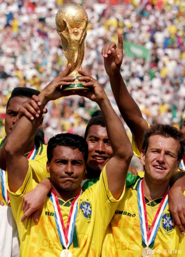 切尔西客战利兹联首发：埃斯特旺、佩德罗、德拉普先发（切尔西做客利兹联首发名单：埃斯特旺、佩德罗、德拉普在列）