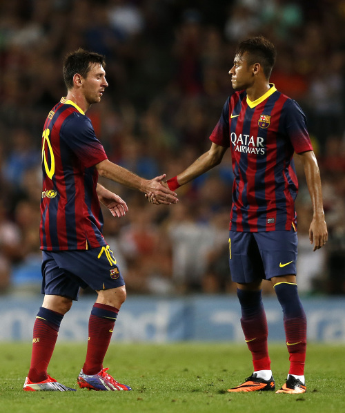 萨卡：埃弗顿给我们制造了很多困难，我们没关注曼城等球队（萨卡：埃弗顿让比赛变得艰难，我们并未关注曼城等对手）