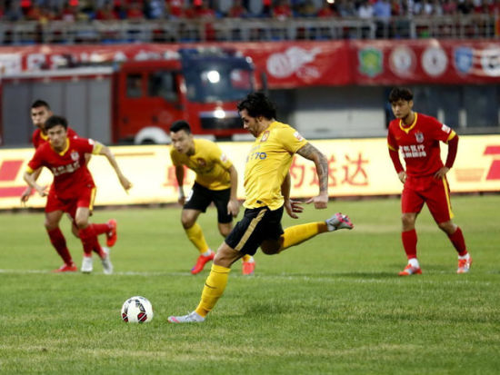 拉布亚德发文告别英博，队友马莱莱、马马杜送上祝福