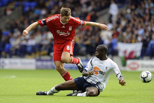 助罗马升至意甲榜首，斯维拉尔达成罗马生涯100场里程碑