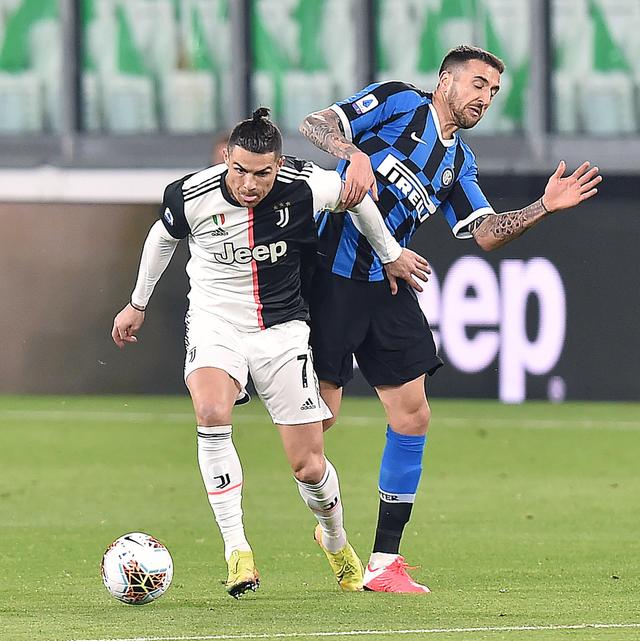 有机会吗？亚马尔19岁前欧冠已进7球，还差3球追平姆巴佩纪录（亚马尔冲击纪录：19岁前欧冠已进7球，距姆巴佩仅差3球）