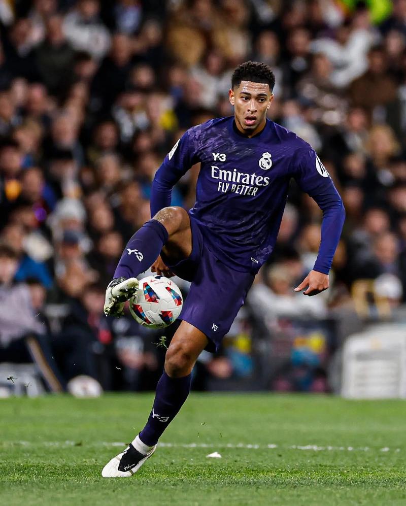 罗马2-0格拉斯哥流浪者，苏莱破门，佩莱格里尼建功