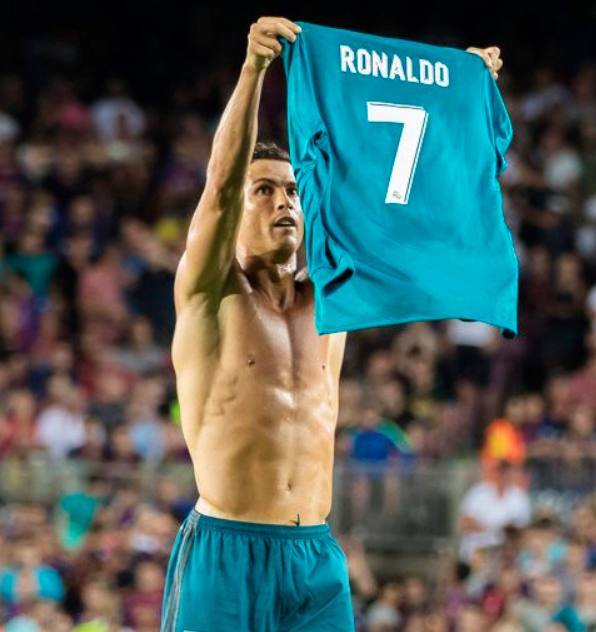 诺伊尔：补时进2球让大家松一口气，是否续约明年3月再考虑