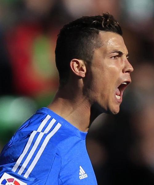 足球文化与城市精神（城市气质与足球文化）