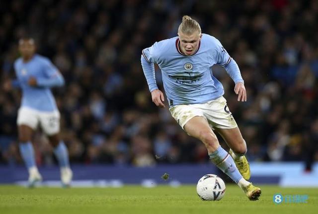 时隔579天复出，原巴萨梯队球员埃德加-耶重新回到球场